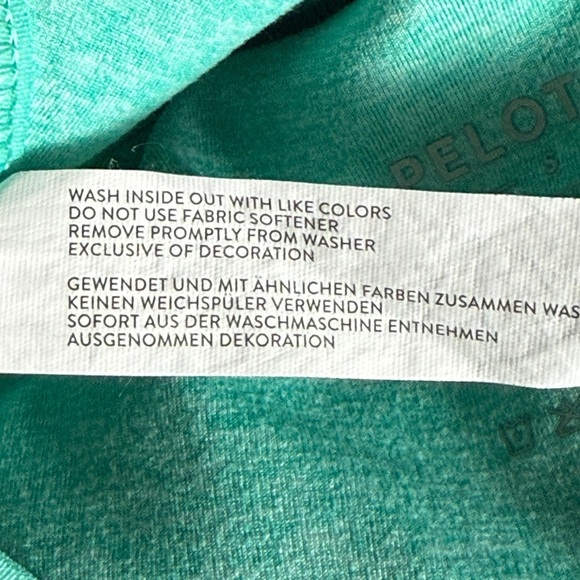 Peloton Green/Teal Sports Bra Racerback - Picture 5 of 6